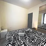 Cozy Duomo Retreat 아파트 코모